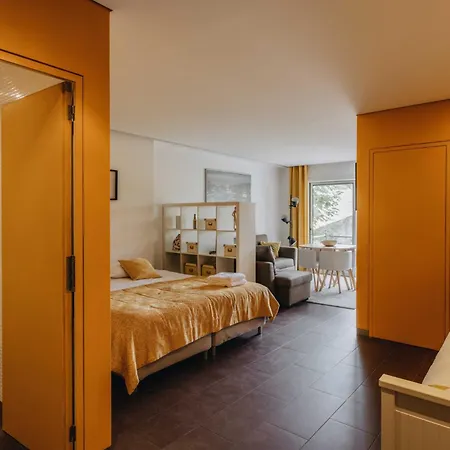 Budget-friendly With Balcony In Rosario * Πόρτο