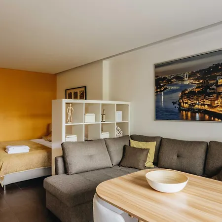 Budget-friendly With Balcony In Rosario Порту