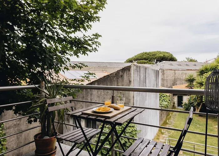 Budget-friendly With Balcony In Rosario Daire *